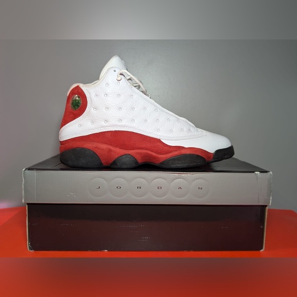 Size 11 - Air Jordan 13 Retro 2010 Cherry - Picture 1 of 8
